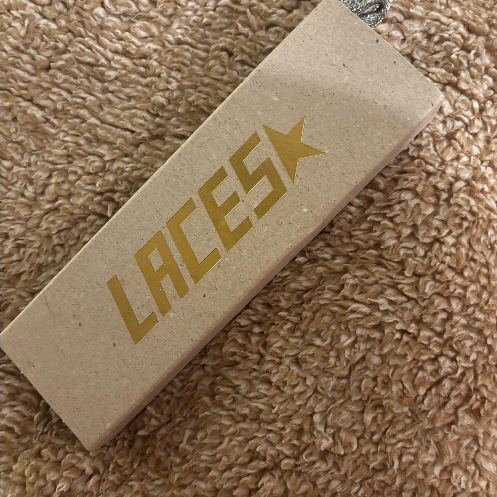 Golden Goose Laces in Gold and Tan